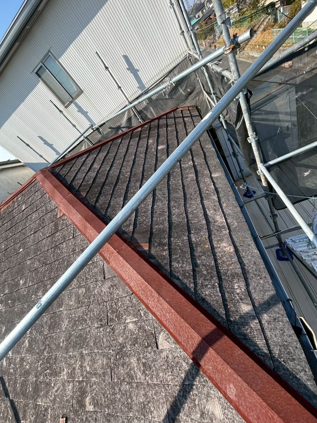 名古屋市にてカバー工法〈築40戸建て屋根修理〉の施工前写真